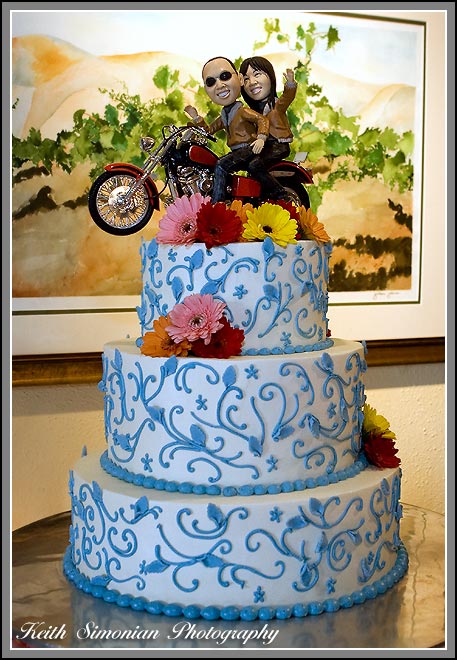 Hui and Eugene Wente wedding cake with motorcycle