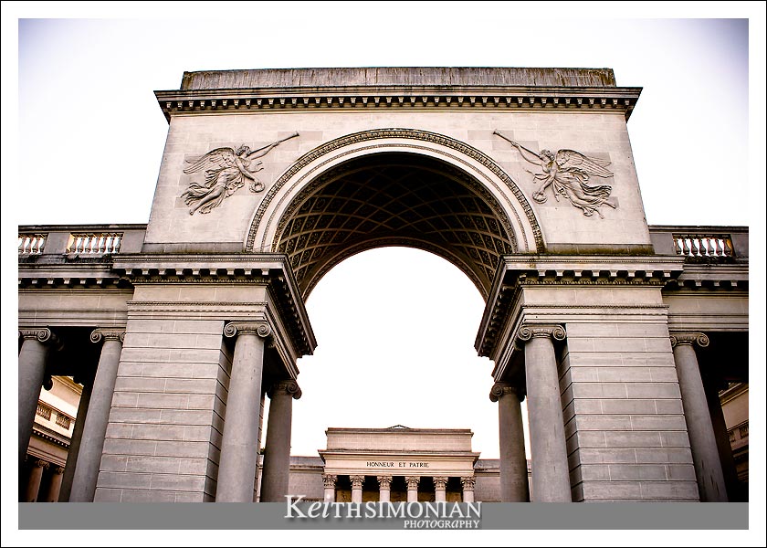 The entrance arch to the California Palace of the Legion of Honor