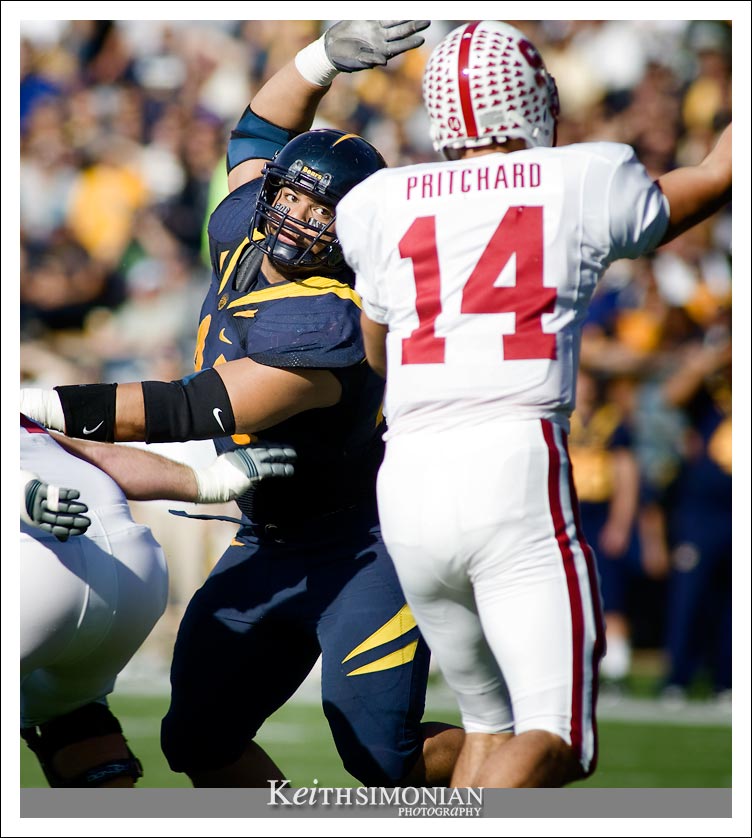 California Golden Bear Defensive Lineman Tyson Aluala - Tenth pick in the 2010 NFL draft - Cal vs Stanford