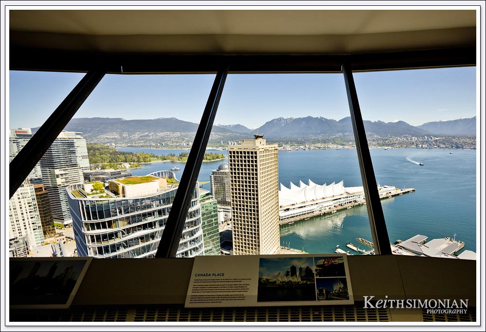 The Vancouver Lookout offers a three-hundred and sixty degree view of the city with quite clean windows. 