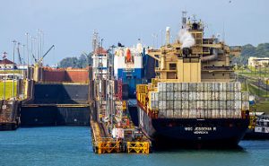 Read more about the article Panama Canal 15 day full transit Cruise – Atlantic Ocean to Pacific Ocean – Fort Lauderdale Florida to San Diego California – aboard Holland America Eurodam
